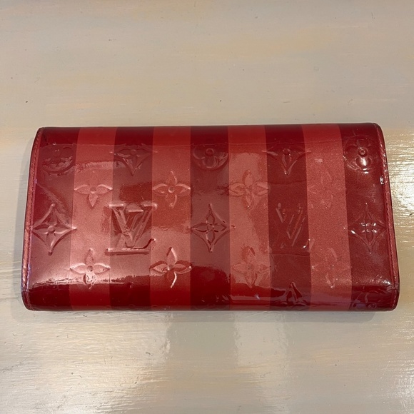 Louis Vuitton Red Vernis wallet - Picture 3 of 8